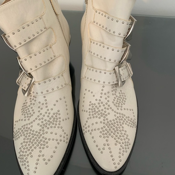 White Chloe Boots 7.5 worn once. - Picture 3 of 4